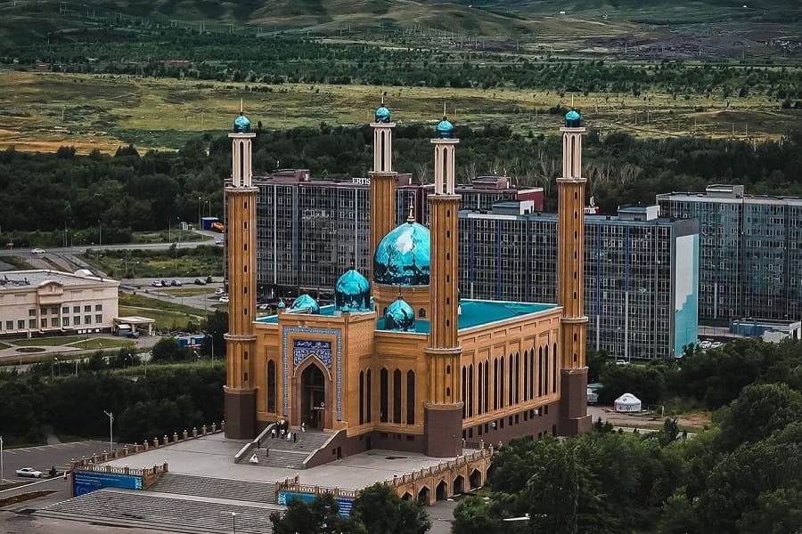 Центральная мечеть «Халифа Алтай»