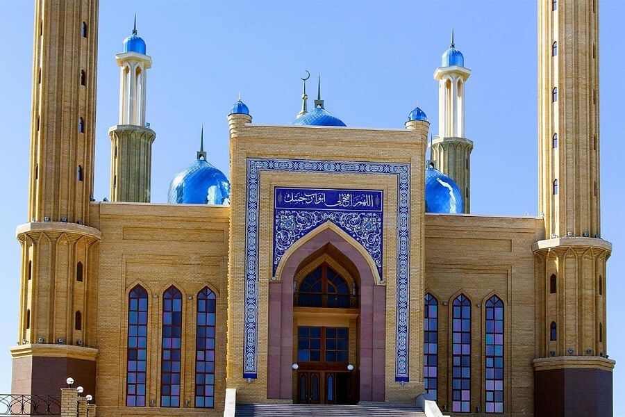 mechet khalifa altai 6 Вход в мечеть Халифа Алтай