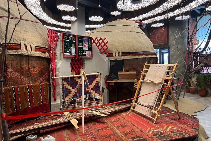 restoran sarqyt 8 Интерьер ресторана Sarqyt 3