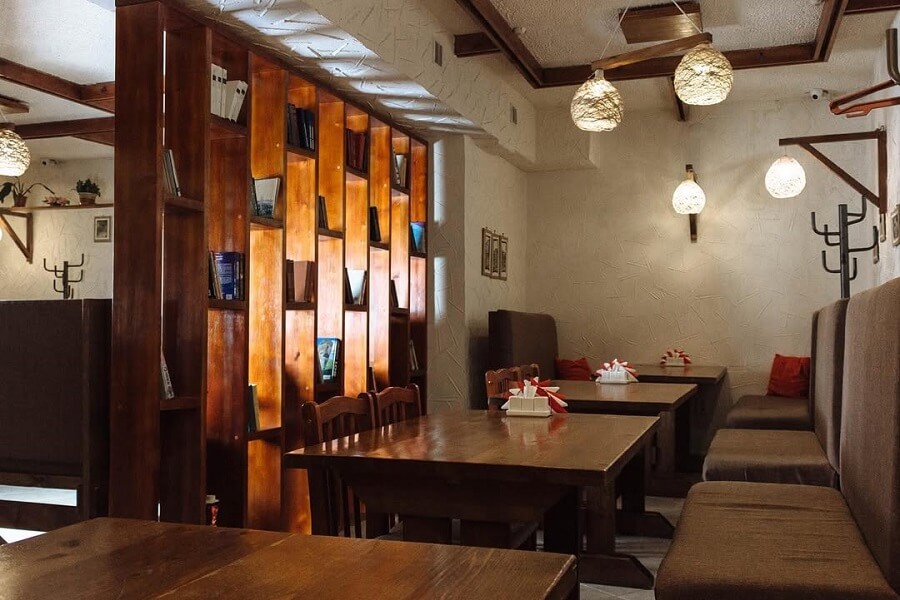 gril bar hizhina 8 Гриль-бар «Хижина» интерьер 3