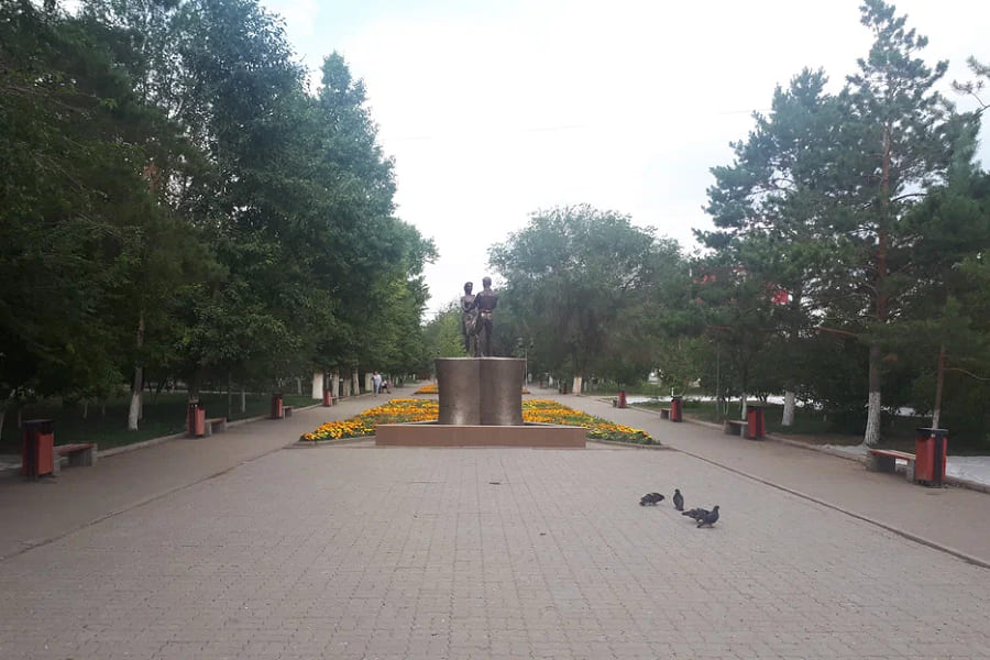 alleya vlyublennyh 4 Скульптура влюблённых