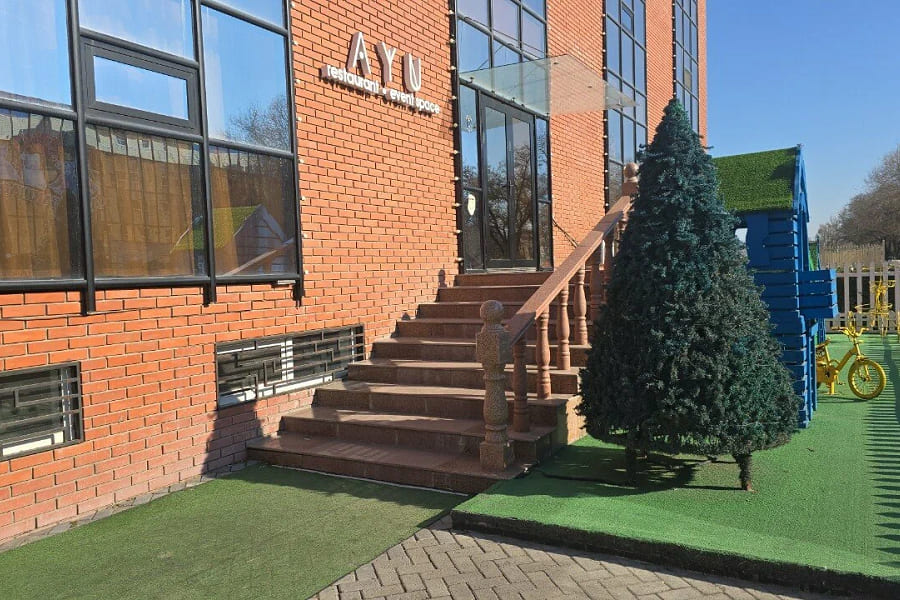restoran ayu 7 Ресторан AYU снаружи