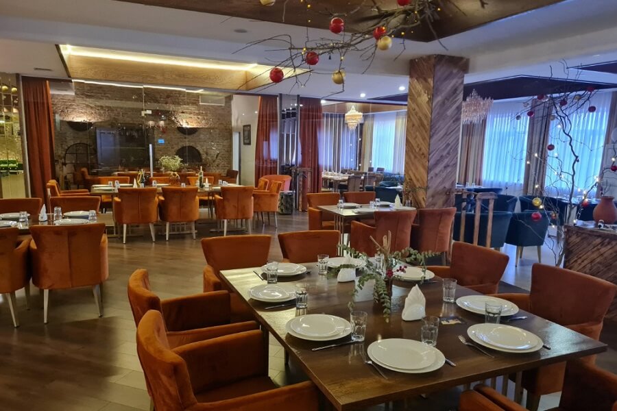 restoran ayu 8 Основной зал