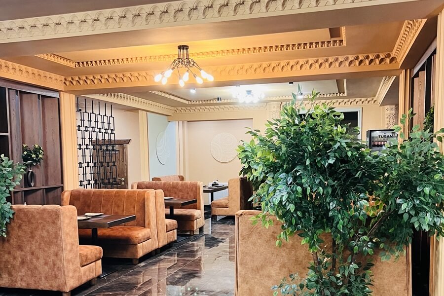 restoran altyn saqa 4 Зал и кабинки